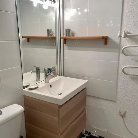 Lägenhet Superbe Pied A Terre En Centre Bordeaux