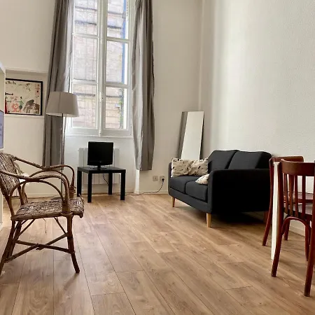 Superbe Pied A Terre En Centre Lägenhet *